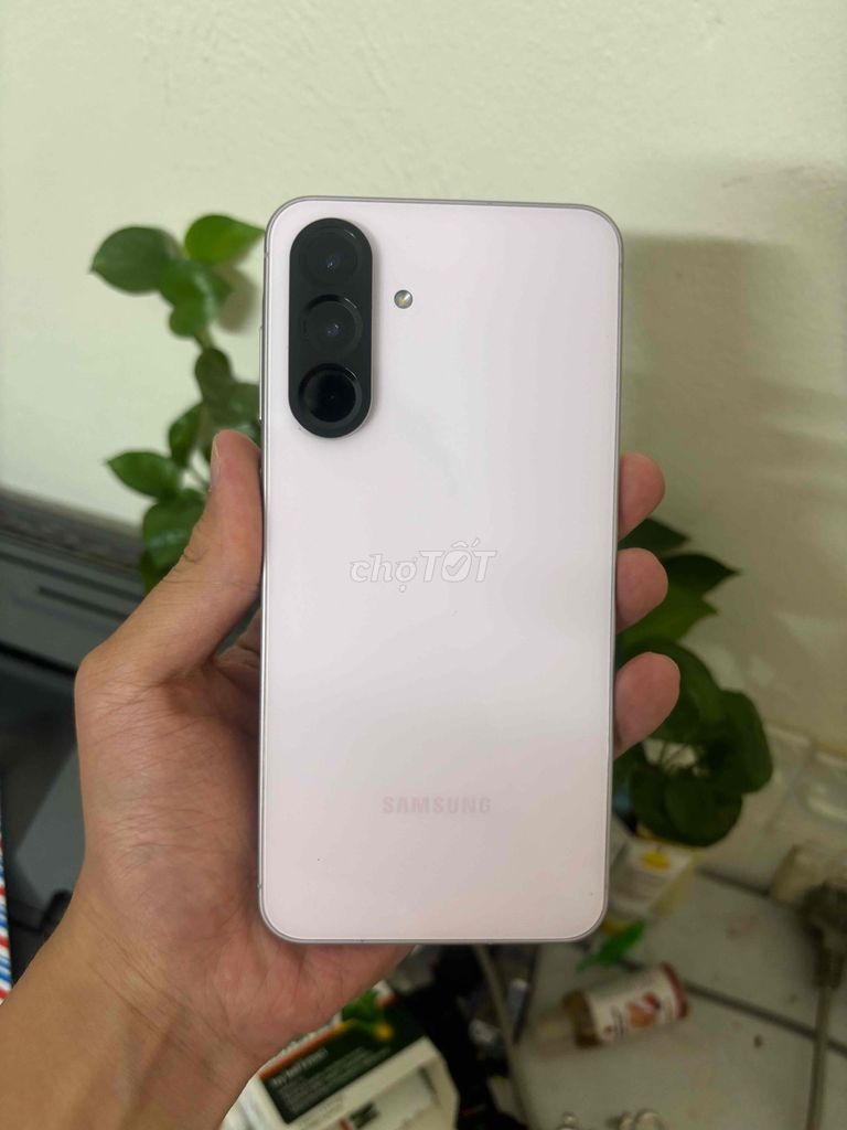 Samsung A56 5G 8GB/128GB Trắng. Mua bán Điện thoại tại Quận Hoàng Mai Hà Nội được đăng bởi Mạnh Dũng Android hình 1