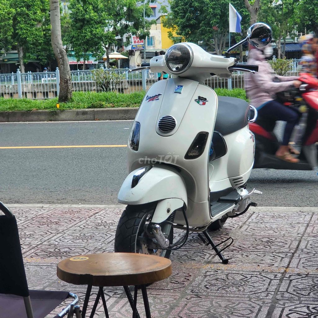 Dư dùng bán lại piagio lv 125. Mua bán Xe máy tại Quận Gò Vấp Tp Hồ Chí Minh được đăng bởi Nguyễn Minh hình 2