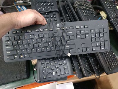 Bàn phím máy tính USB HP màu đen chính hãng. Mua bán Phụ kiện (Màn hình, Chuột...) tại Quận 11 Tp Hồ Chí Minh được đăng bởi lê quốc minh