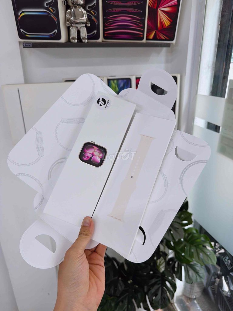 Apple Watch Series 11 42mm Hồng newseal mới 💯. Mua bán Thiết bị đeo thông minh tại Quận 10 Tp Hồ Chí Minh được đăng bởi Táo Tốt Apple  hình 1