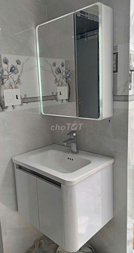 TỦ CHẬU LAVABO GƯƠNG LED CAO CẤP