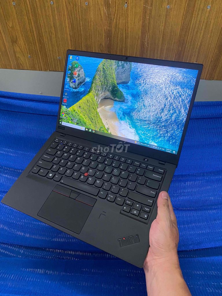 Thinkpad X1 Carbon Core i5 mỏng nhẹ 1.1kg Win 10. Mua bán Laptop tại Quận 4 Tp Hồ Chí Minh được đăng bởi Trần Phú hình 1