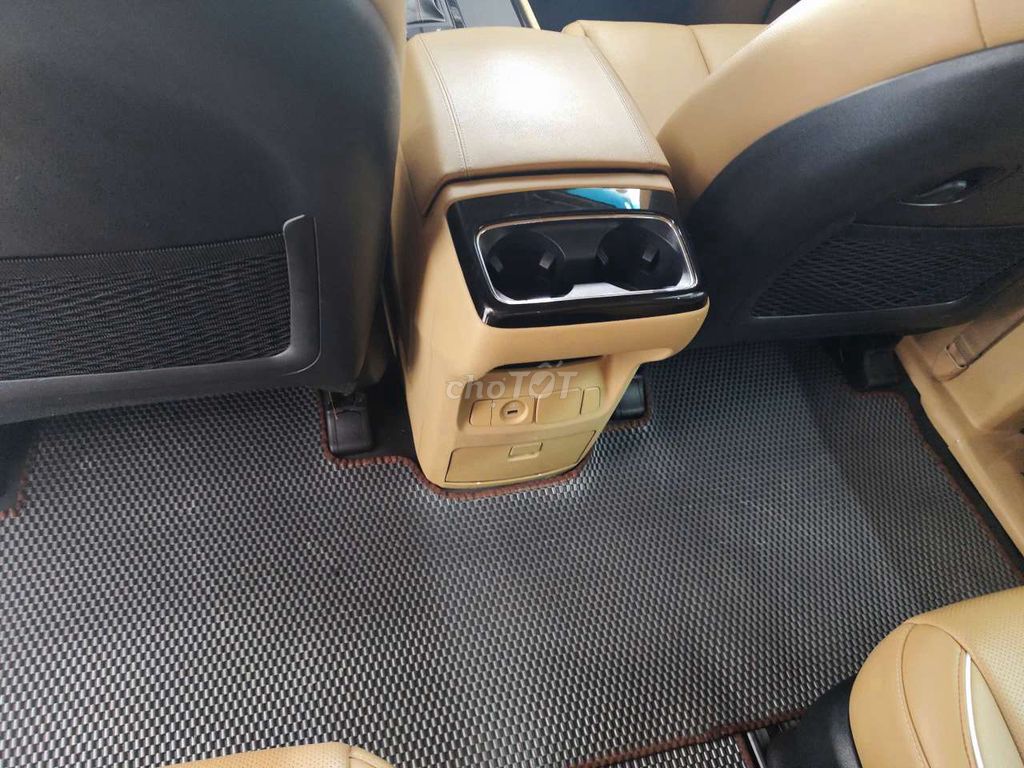 Kia Sedona Full Dầu sản xuất 2018. Mua bán Ô tô tại Quận 8 Tp Hồ Chí Minh được đăng bởi VUONG  hình 12