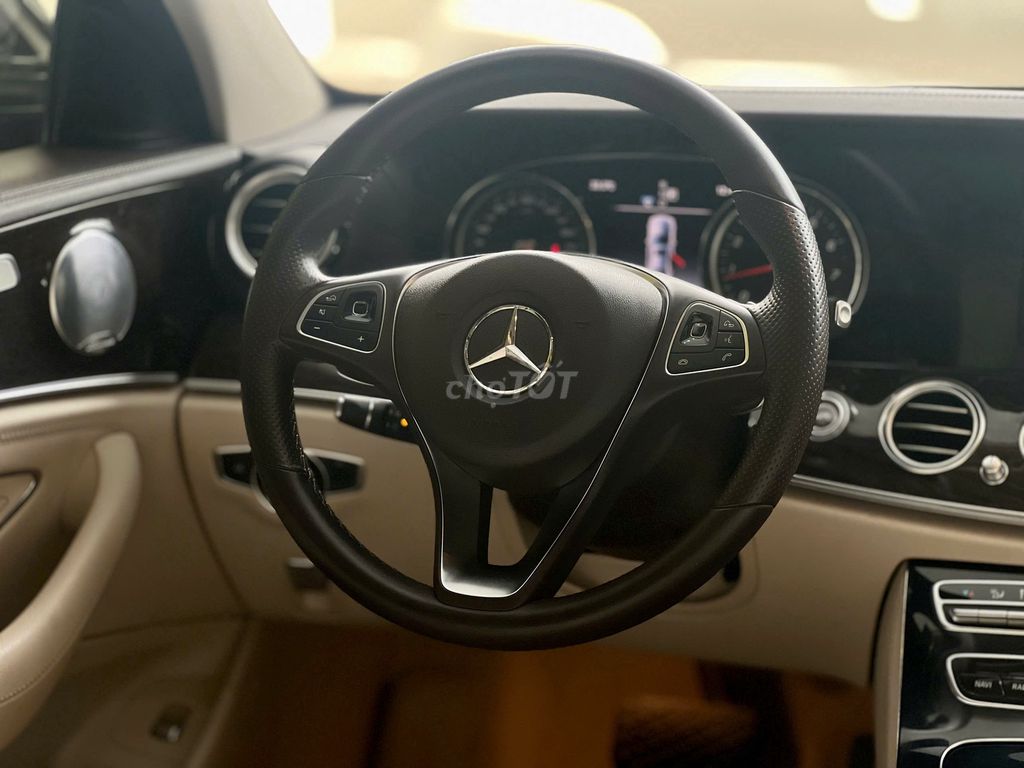 MERCEDES MODEL 07/201, XE ĐẸP NGUYÊN ZIN.. Mua bán Ô tô tại Quận Bình Thạnh Tp Hồ Chí Minh được đăng bởi Anh Chiến hình 10