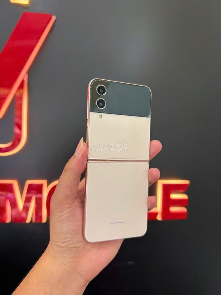 Samsung Galaxy Z Flip 4 256GB Vàng hồng. Mua bán Điện thoại tại Quận Thanh Khê Đà Nẵng được đăng bởi Cv Mobile hình 1