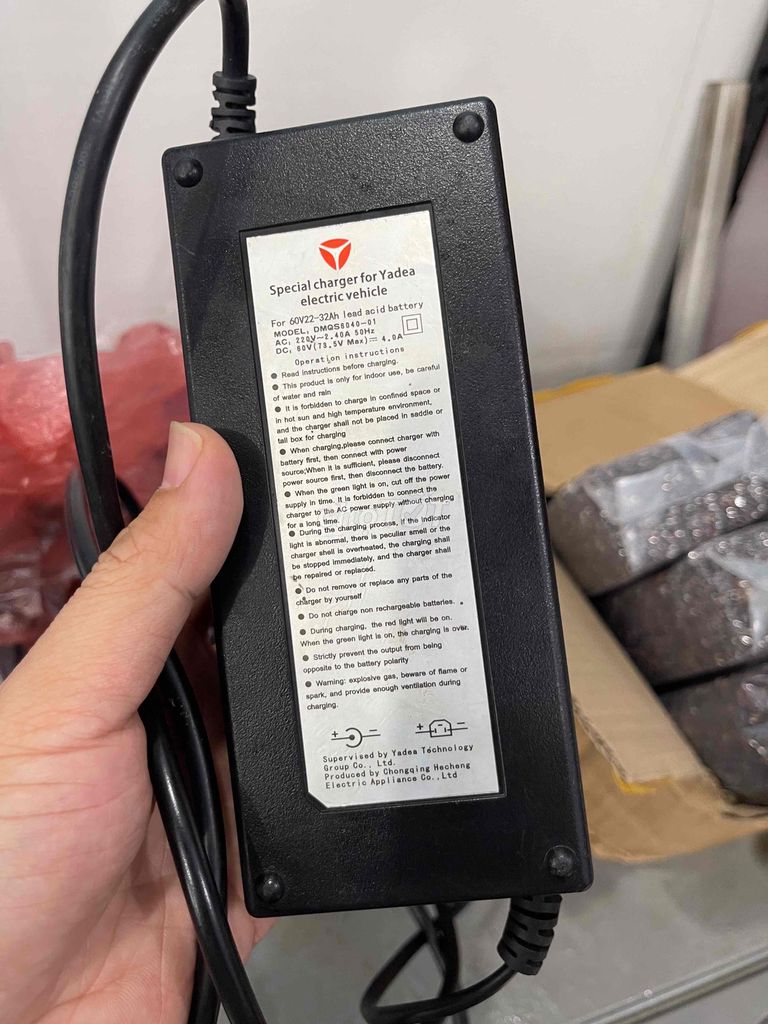 sạc xe điện các loại 48v 60v 72v mới có cũ có. Mua bán Phụ tùng xe tại Quận Thanh Khê Đà Nẵng được đăng bởi Mạnh hình 4