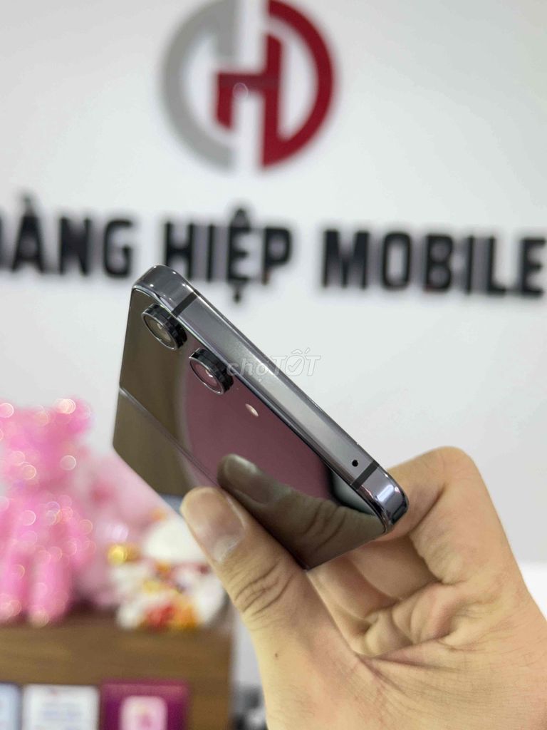 Z FLIP5 512GB SSVN ĐEN ĐẸP 98%-GÓP-THU MUA. Mua bán Điện thoại tại Quận 7 Tp Hồ Chí Minh được đăng bởi Hoàng Hiệp Mobile hình 2