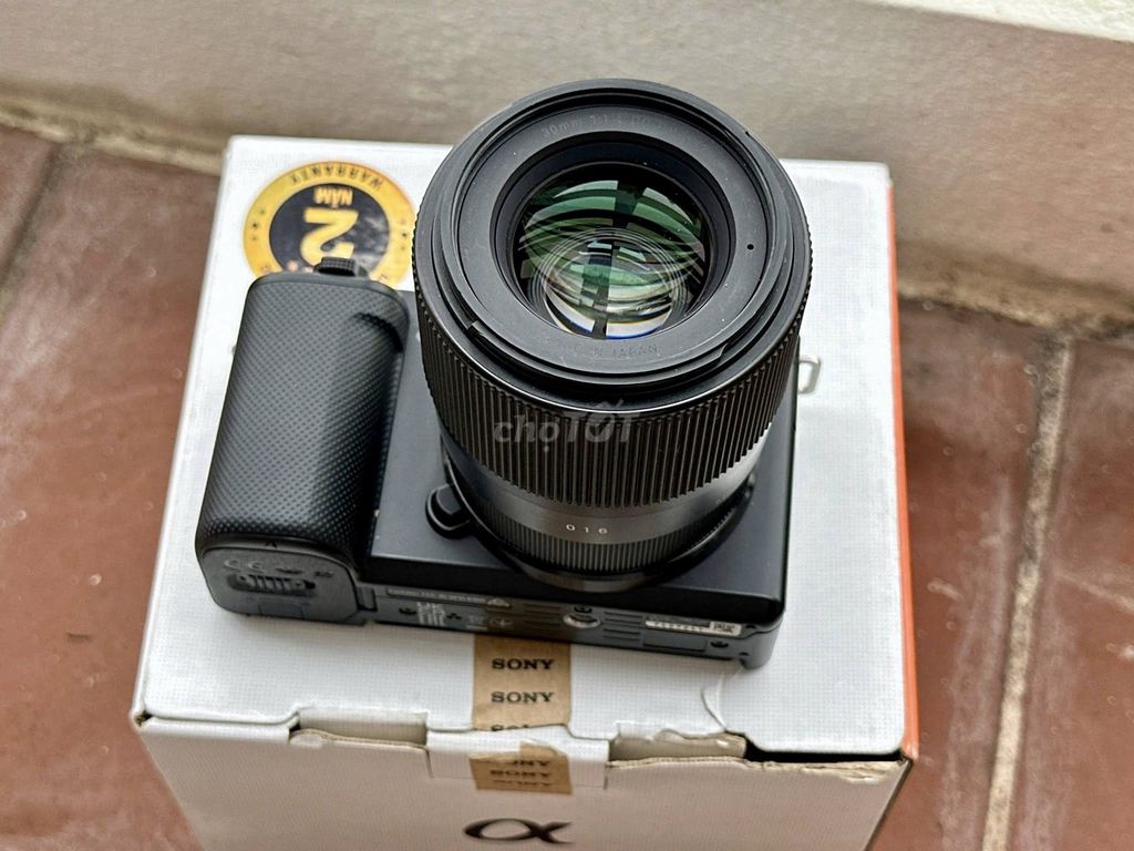 Máy ảnh Sony ZVE-10 Đen. Mua bán Máy ảnh, Máy quay tại Quận Sơn Trà Đà Nẵng được đăng bởi Võ Thành Long hình 1