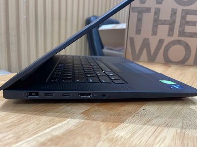 ThinkPad P1 Gen 6 i7-13800H A1000 6GB 16 OLED 4K