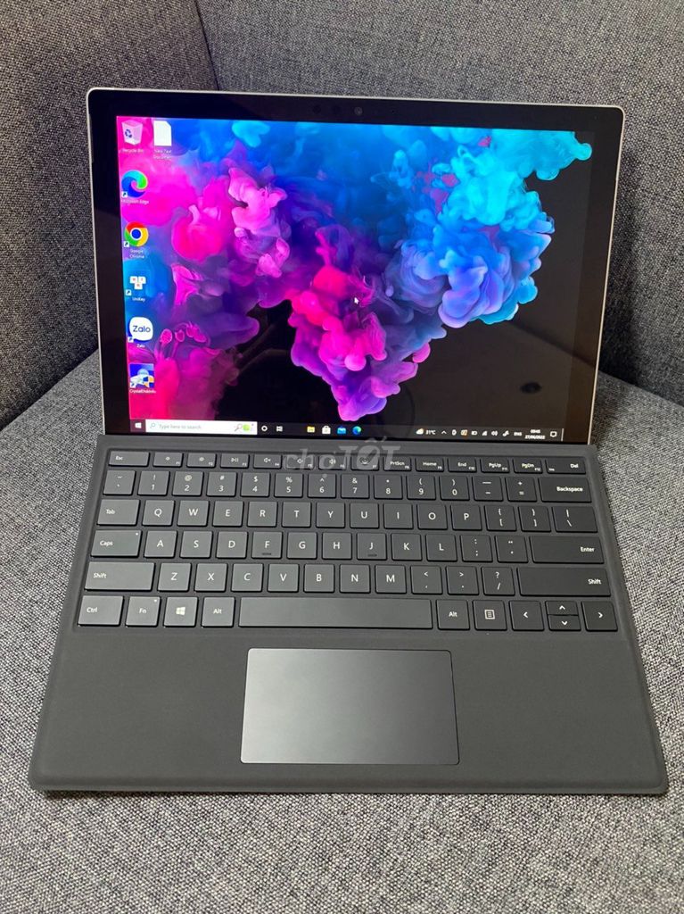 Surface Pro 5 i7 và i5/8gb/256gb còn B.Hành