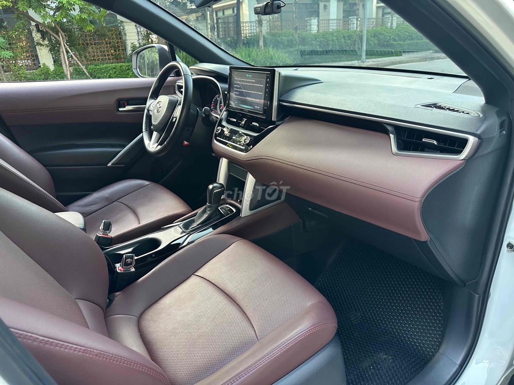Toyota Corolla Cross 2022 1.8V - 22000Km Trắng. Mua bán Ô tô tại Quận Cầu Giấy Hà Nội được đăng bởi Vũ Kiên hình 10