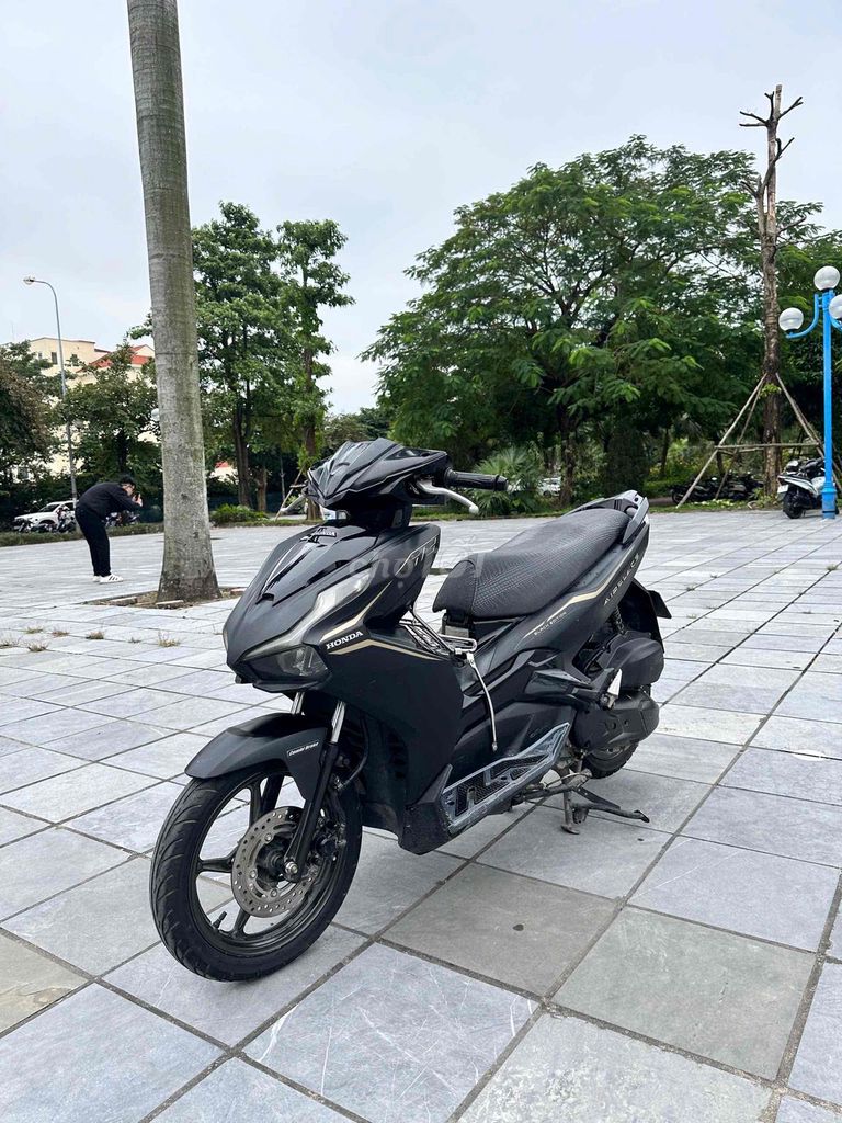 AB 125i 4val Nguyên Bản 2022 Chất_Bảo Hành 2 Năm. Mua bán Xe máy tại Huyện Gia Lâm Hà Nội được đăng bởi Xe Máy Phúc Hưng hình 5