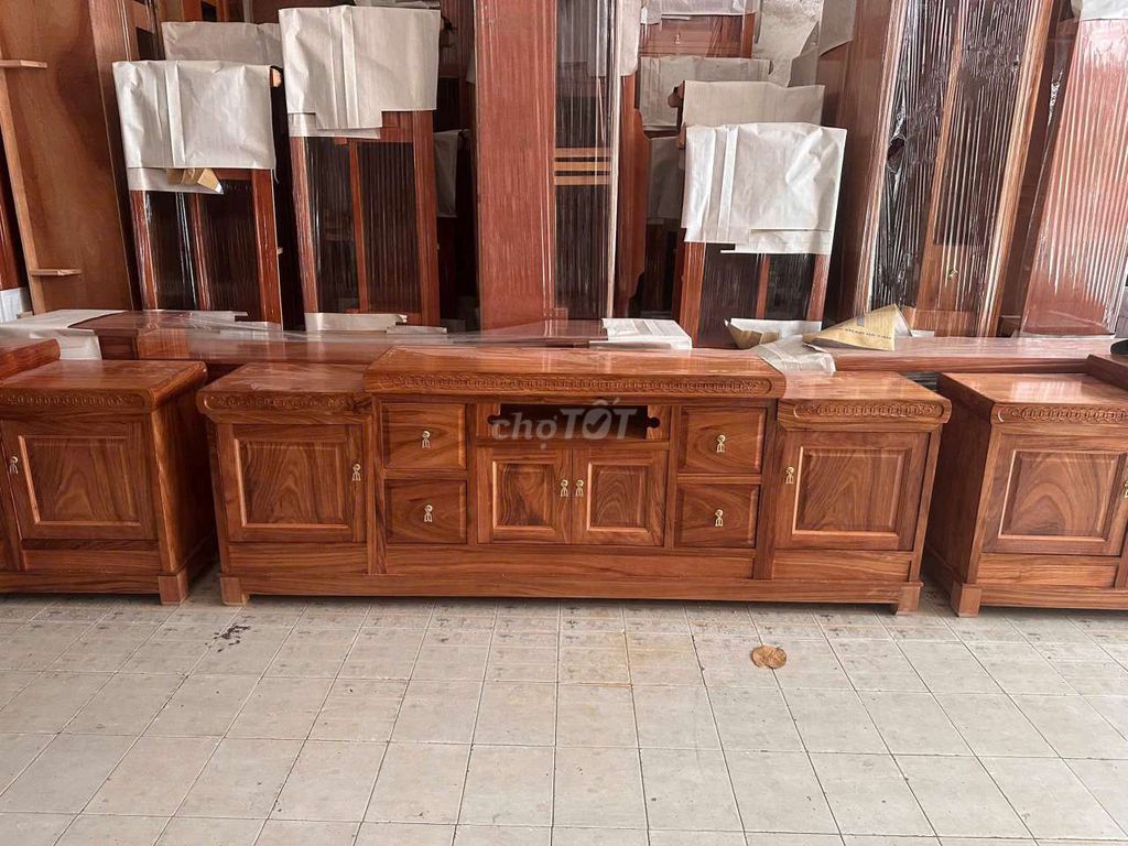 Kệ tivi gỗ 2m, 2m2 Loại 1. Mua bán Tủ, kệ gia đình tại Quận Kiến An Hải Phòng được đăng bởi Thu Trang Trần hình 1