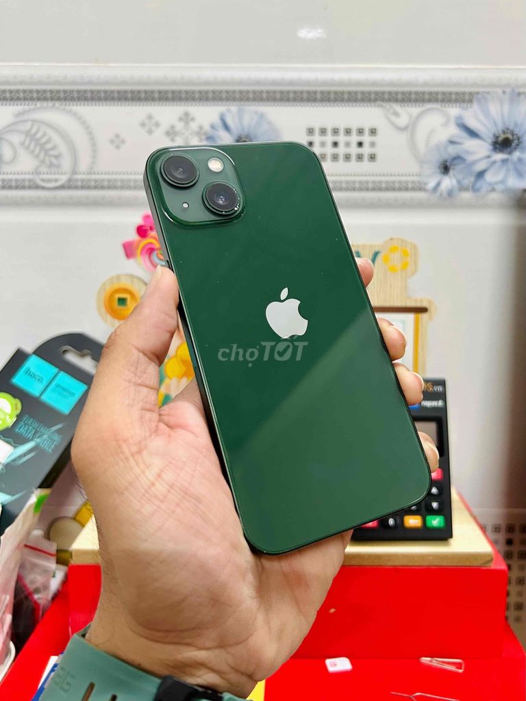 iPhone 13 Thường 128Gb Quốc Tế. Mua bán Điện thoại tại Thành phố Long Xuyên An Giang được đăng bởi Khưu Nguyễn Phi Hùng hình 1