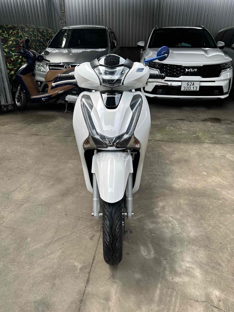 Honda SH 125 2017 Белая техника неоткрыта