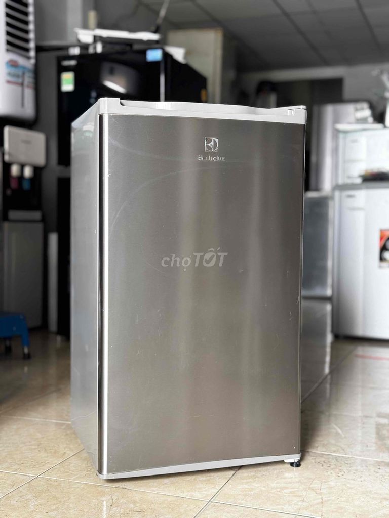 TỦ LẠNH ELECTROLUX 92L (Hàng Lướt)