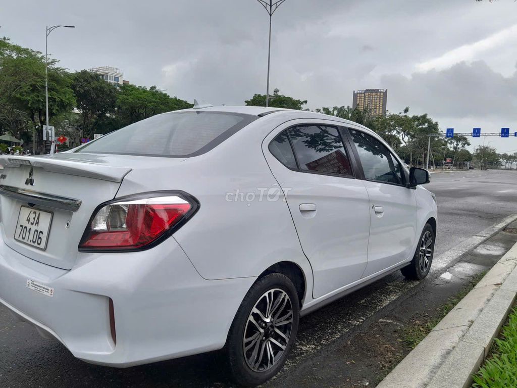 Mitsubishi Attrage CVT 2022 trắng, oddo 24.000 km. Mua bán Ô tô tại Quận Thanh Khê Đà Nẵng được đăng bởi JC Quang hình 3