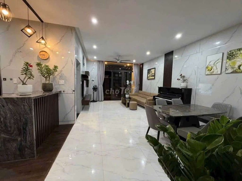 💥🏡cho thuê biệt thự 2 tầng mặt tiền đường: đạm phương - hòa quý