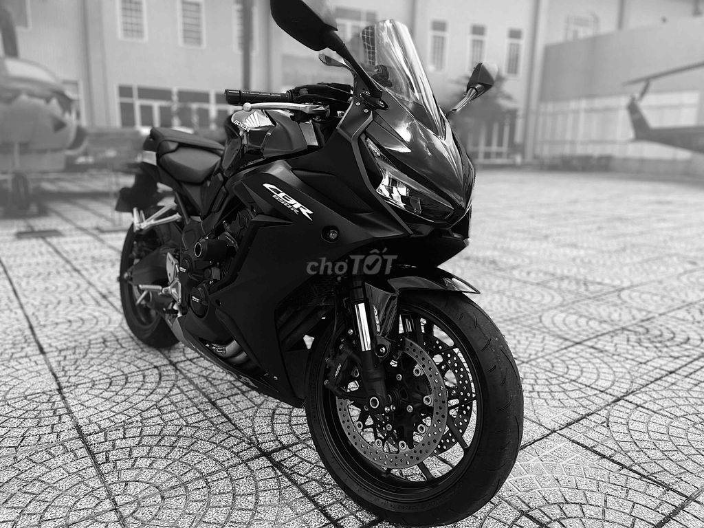 Honda CBR650R 2023 Black Edition 10500 км