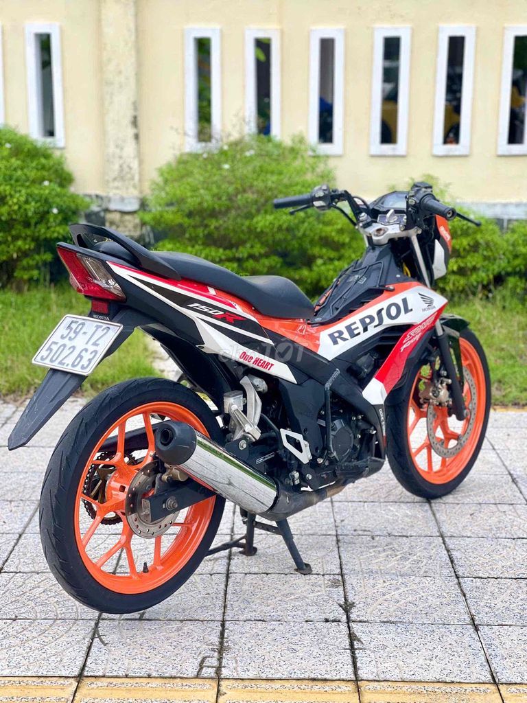 Honda Sonic 2021 спецверсия красный, оранжевый, белый, черный