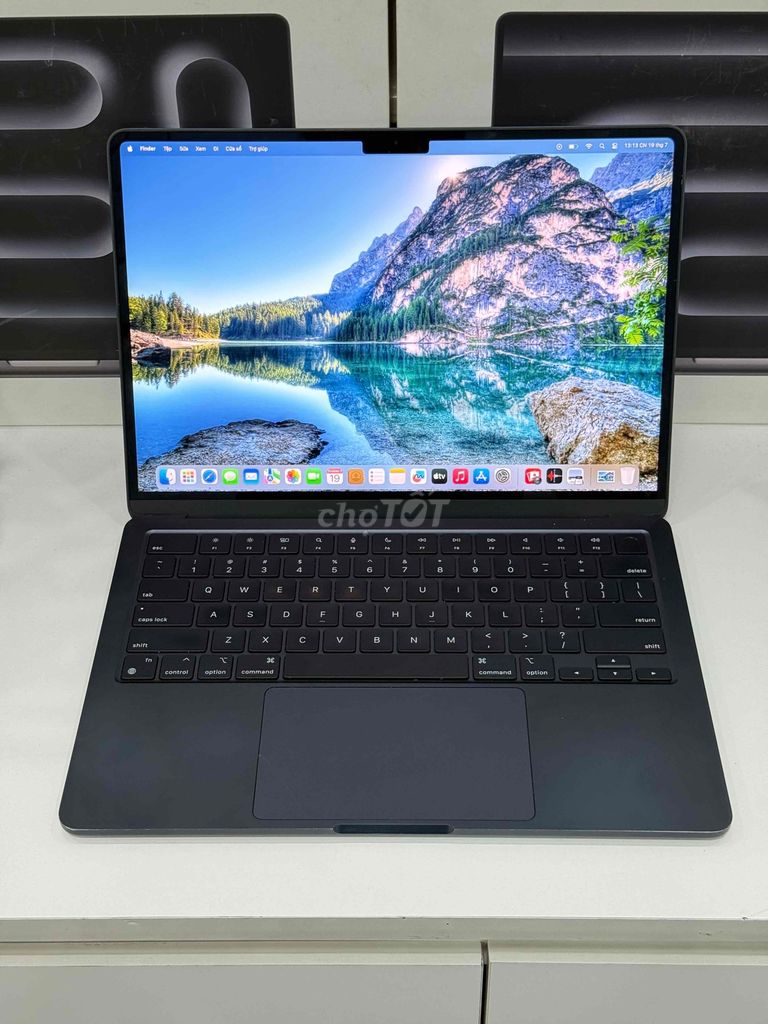 Macbook Air M2 13” 8GB/256GB chuẩn phím us, sạch. Mua bán Laptop tại Quận 10 Tp Hồ Chí Minh được đăng bởi Nguyễn Thị Tố Quỳnh hình 1