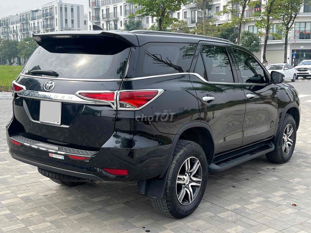 Toyota Fortuner 2019 4x2 Đen 36000 km. Mua bán Ô tô tại Quận Hai Bà Trưng Hà Nội được đăng bởi Tuan Trinh  hình 3
