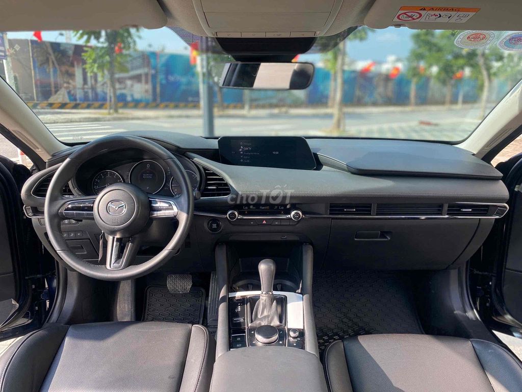 Mazda 3 2020 1.5L Luxury - 70000 km. Mua bán Ô tô tại Quận Long Biên Hà Nội được đăng bởi Bùi Đình Thông hình 6