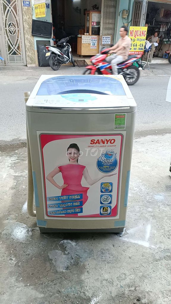 Máy giặt sanyo 6,5ky zin 💯 êm thì thầm