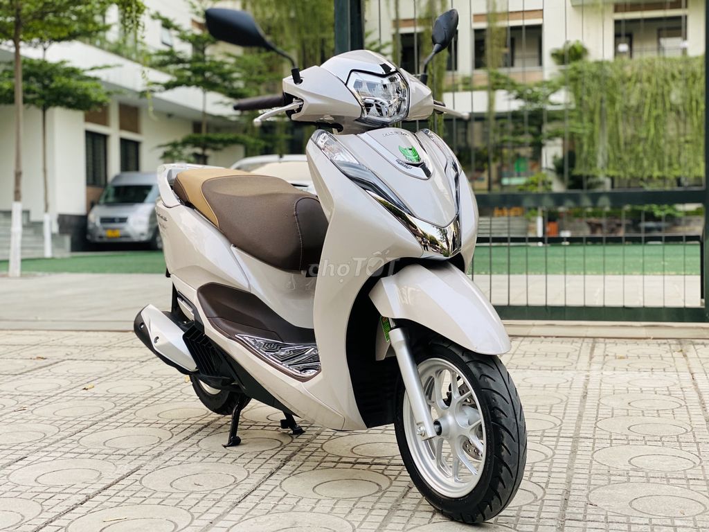 HONDA LEAD 125  ĐÈN LED BẢN ĐẶC BIỆT 2022. Mua bán Xe máy tại Quận Nam Từ Liêm Hà Nội được đăng bởi Hà Thanh hình 2