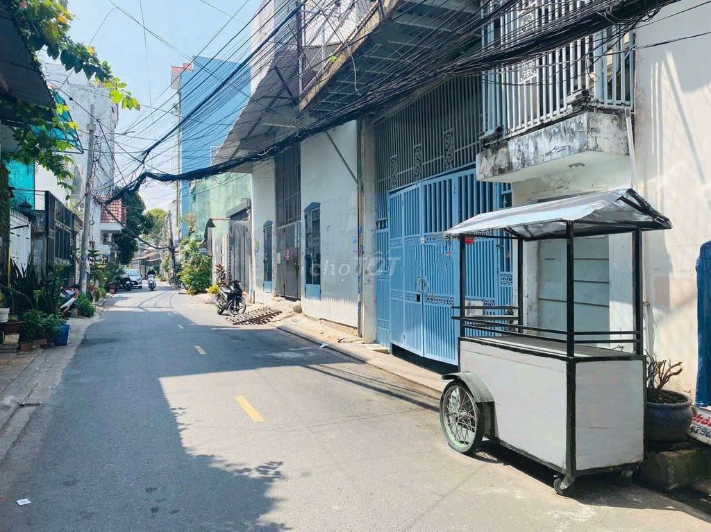 Cho thuê phòng trọ mạc thiên tích gác nhà xe riêng 1tr8