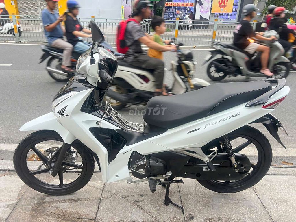 Светодиод Honda Future Fi 2026 белый новый 99%