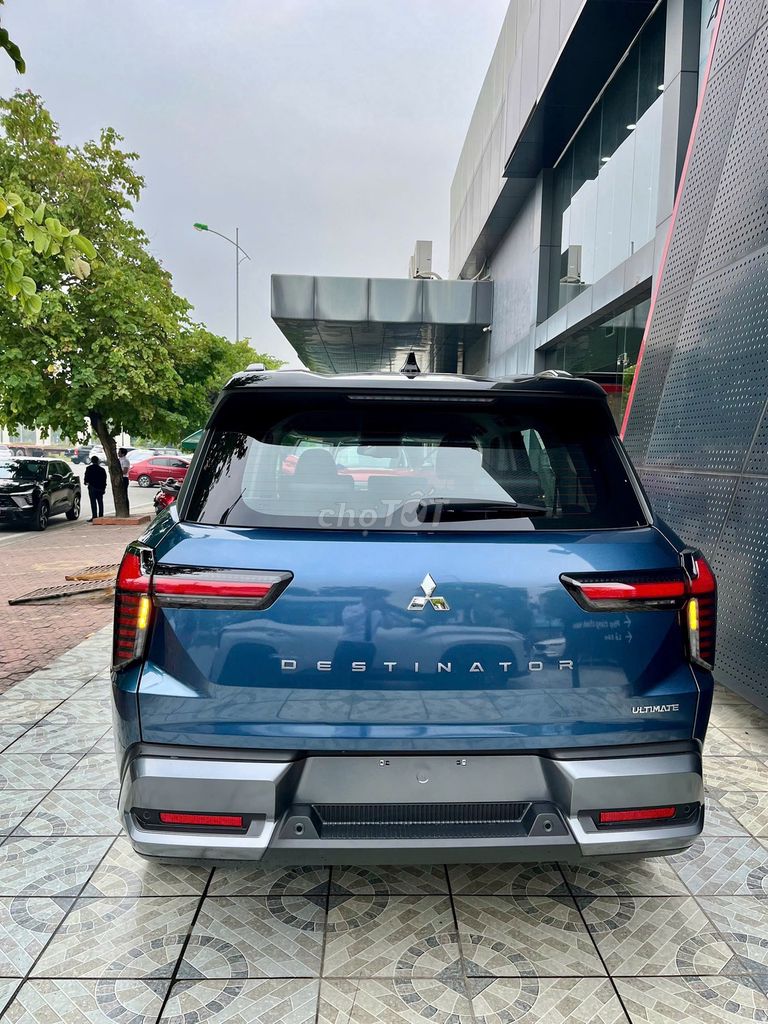 GIÁ HẤP DẪN TRẢ TRƯỚC 117 TRIỆU NHẬN XE MỚI NHẤT. Mua bán Ô tô tại Quận 1 Tp Hồ Chí Minh được đăng bởi Mitsubishi Trần Hưng Đạo hình 11