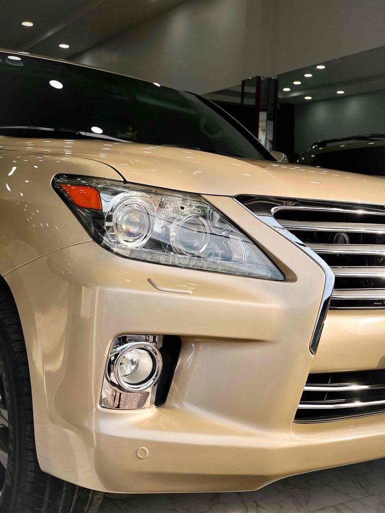 Lexus LX570 Vin 2009 Lên Full form 2014, CỰC MỚI.. Mua bán Ô tô tại Quận Tân Phú Tp Hồ Chí Minh được đăng bởi Nhật Tân hình 1