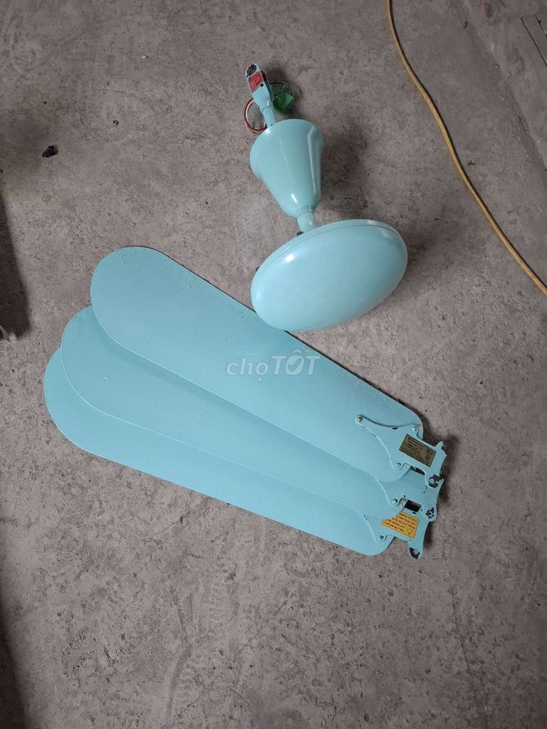 Quạt trần nhôm màu xanh lam đã sử dụng. Mua bán Quạt tại Huyện Yên Phong Bắc Ninh được đăng bởi Bác Sỹ Đa Khoa hình 1