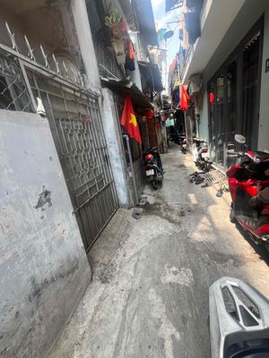 hẻm Phạm Văn Bạch phường Tân Sơn sát mặt tiền, 2 tầng chỉ 3,55 tỷ (tl)