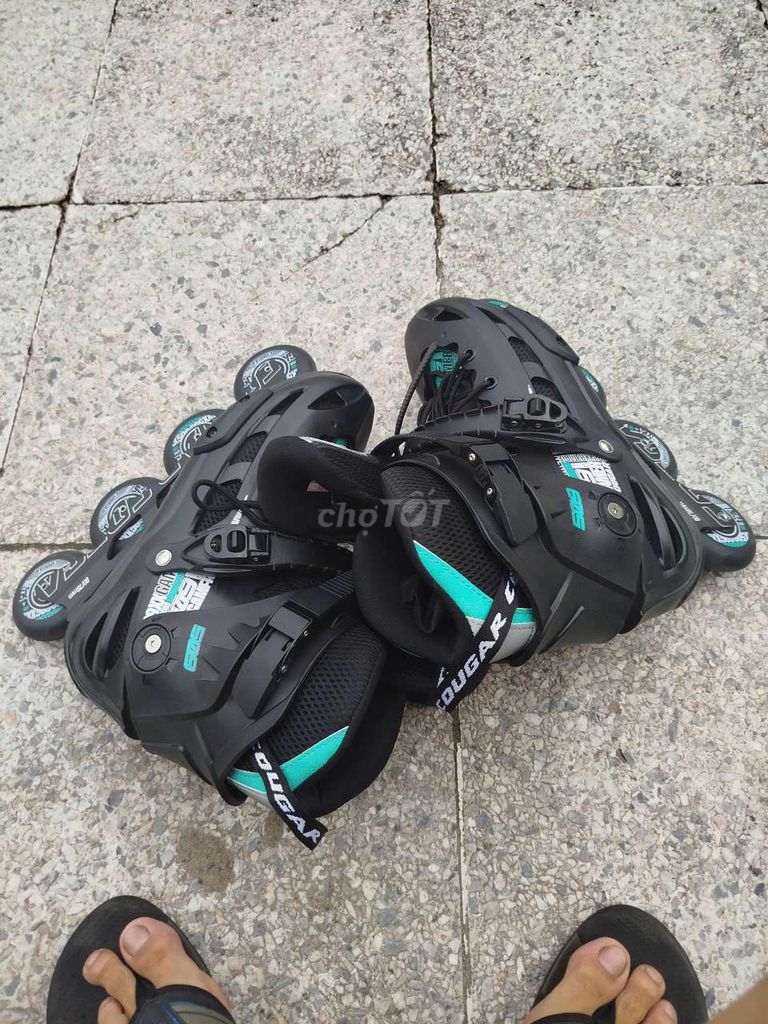 Giày trượt patin Cougar 509 size 42-43 Đen