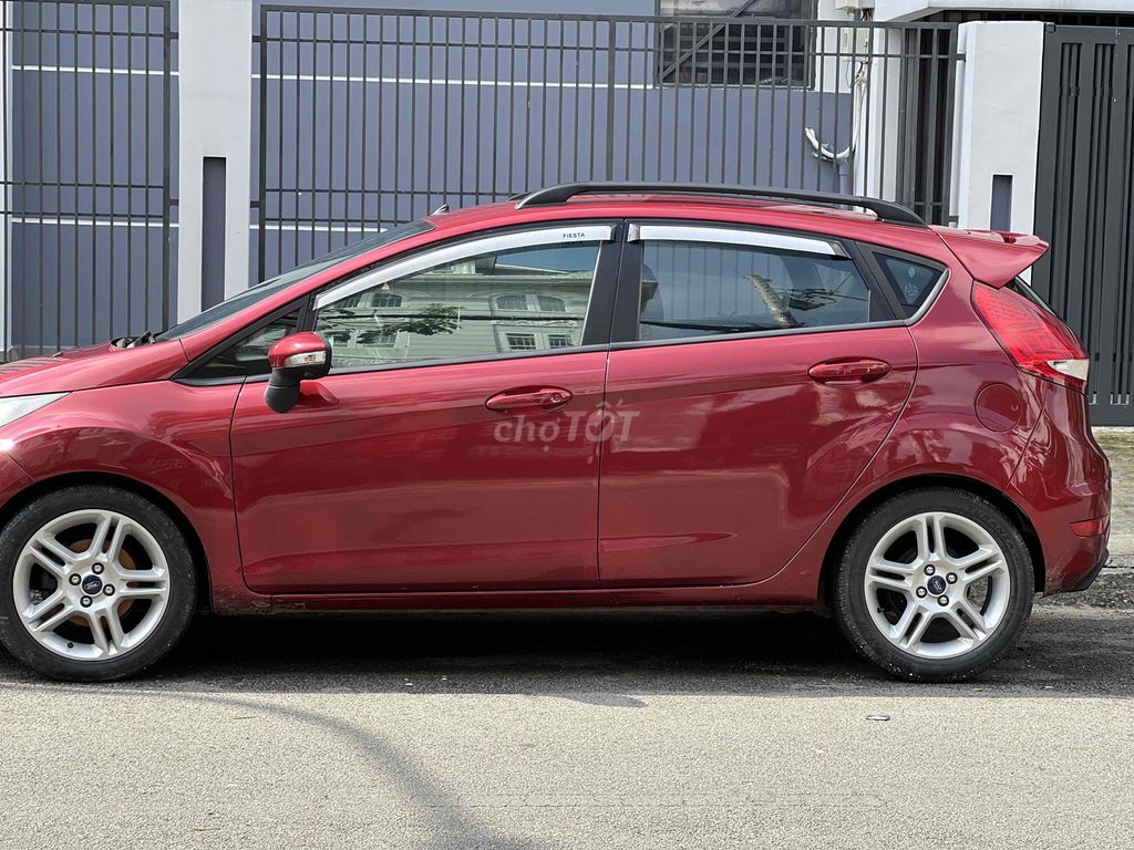 Ford Fiesta 2011 1.6 AT Hatchback. Mua bán Ô tô tại Quận 6 Tp Hồ Chí Minh được đăng bởi Trịnh Hán cường hình 4