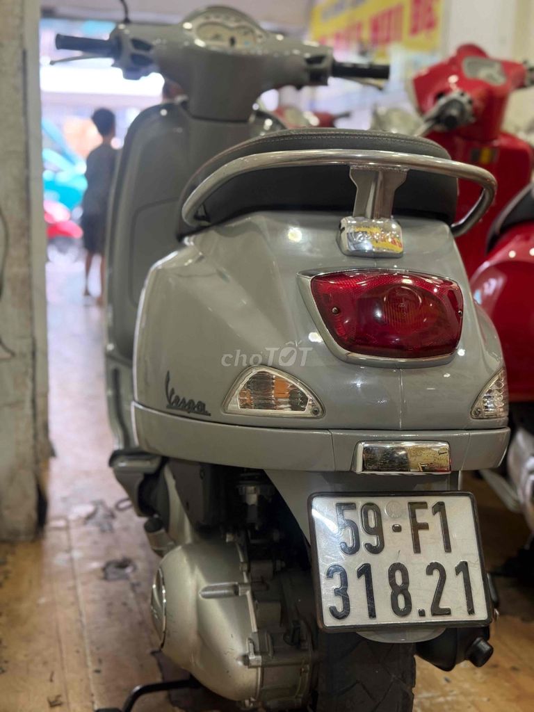 Piaggio Vespa 125ie Phun Xăng Điện Tử 2012 . BSTP. Mua bán Xe máy tại Quận Phú Nhuận Tp Hồ Chí Minh được đăng bởi Ngọc Huy hình 4