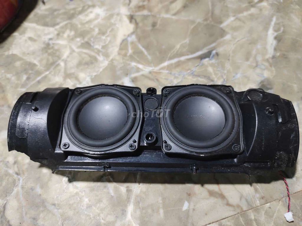 Bán đôi loa bass JBL charge3  mỹ từ neo còn zin. Mua bán Tivi, Âm thanh tại Huyện Chương Mỹ Hà Nội được đăng bởi Ng hoàng hình 1