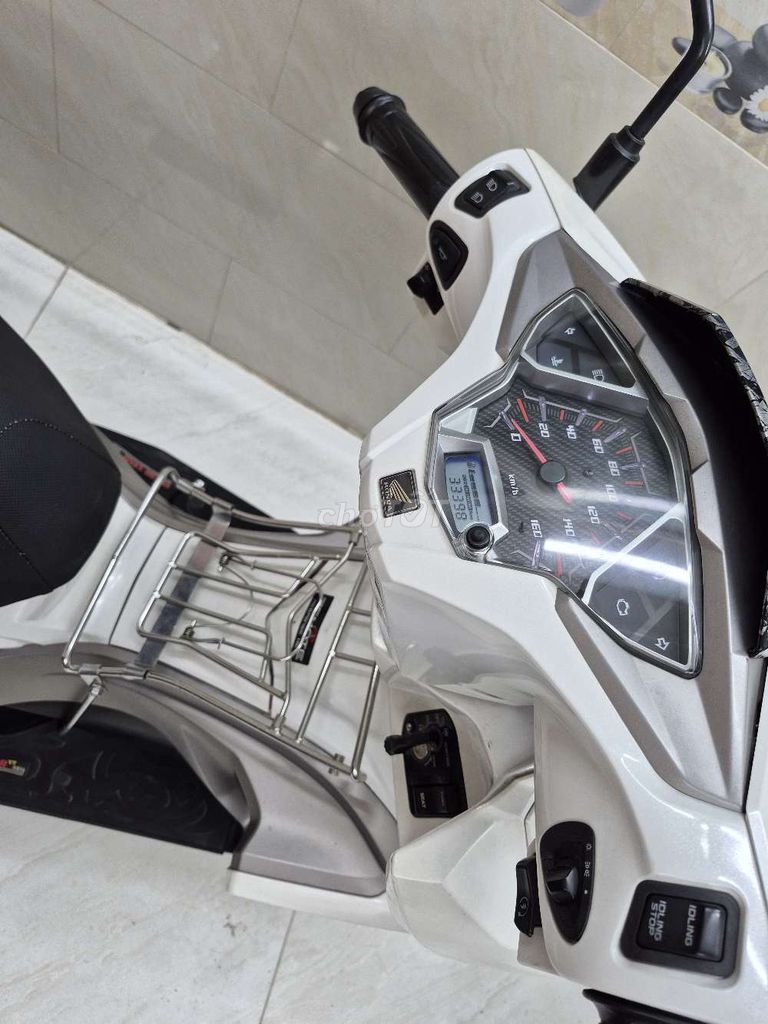 Airblade 125 trắng xám 2016 bstp. Mua bán Xe máy tại Quận 8 Tp Hồ Chí Minh được đăng bởi 475 Tùng Thiện Vương Q8 hình 4