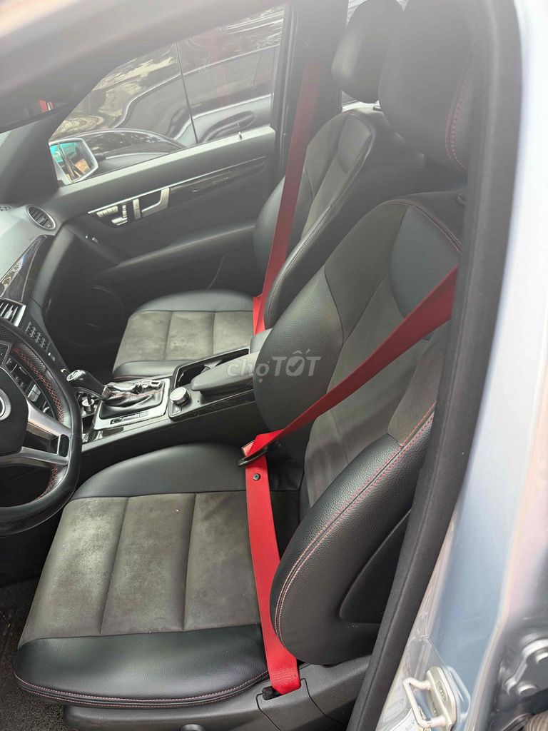 Mercedes-Benz C300 AMG 2013 Bạc 154284 km. Mua bán Ô tô tại Quận 7 Tp Hồ Chí Minh được đăng bởi Tuan hình 3