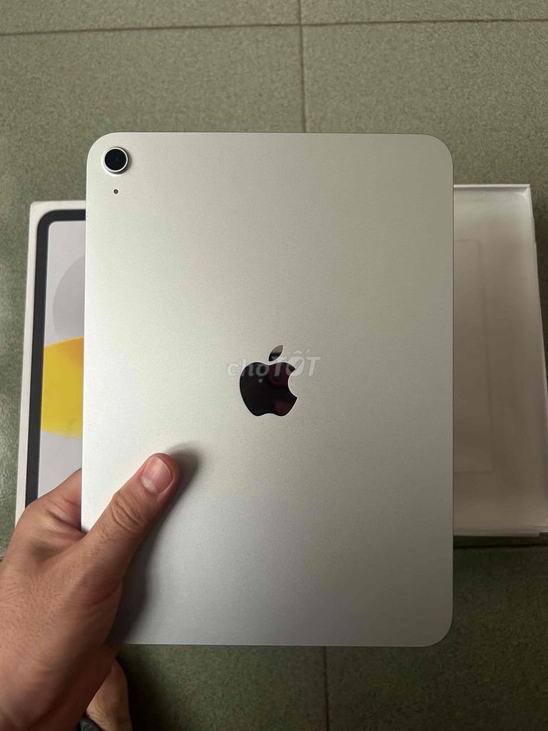 iPad Gen 11 A16 128GB Bạc Đẹp keng full box. Mua bán Máy tính bảng tại Thành phố Buôn Ma Thuột Đắk Lắk được đăng bởi Nguyễn Hoàng hình 1