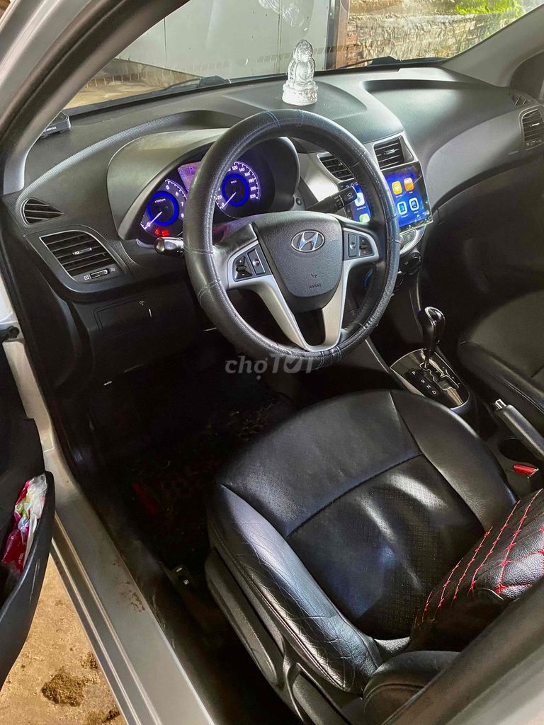 Hyundai Accent 2011 Bạc. Mua bán Ô tô tại Huyện Đức Trọng Lâm Đồng được đăng bởi Lê Tuấn hình 3
