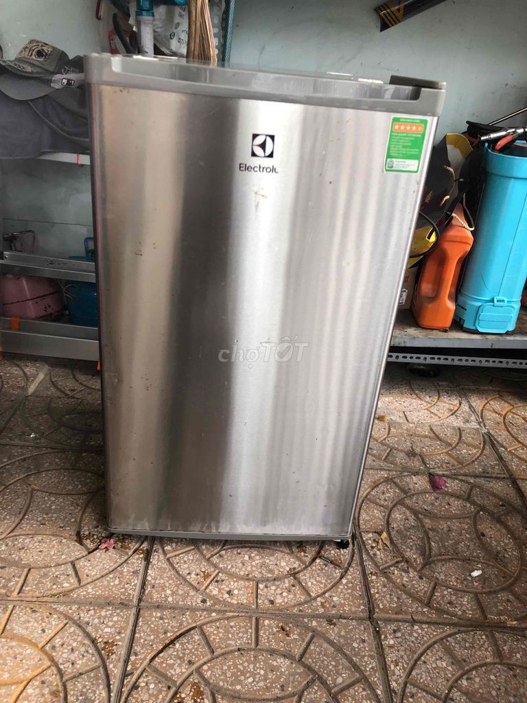 tủ lanh electrolux 90lit nguyen zin