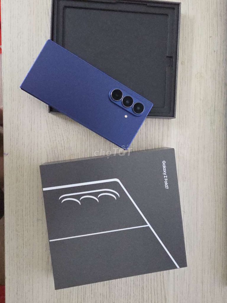 Samsung Z Fold 7 Navy chính hãng Việt Nam . Mua bán Điện thoại tại Quận Cầu Giấy Hà Nội được đăng bởi Nguyễn Quyền hình 1