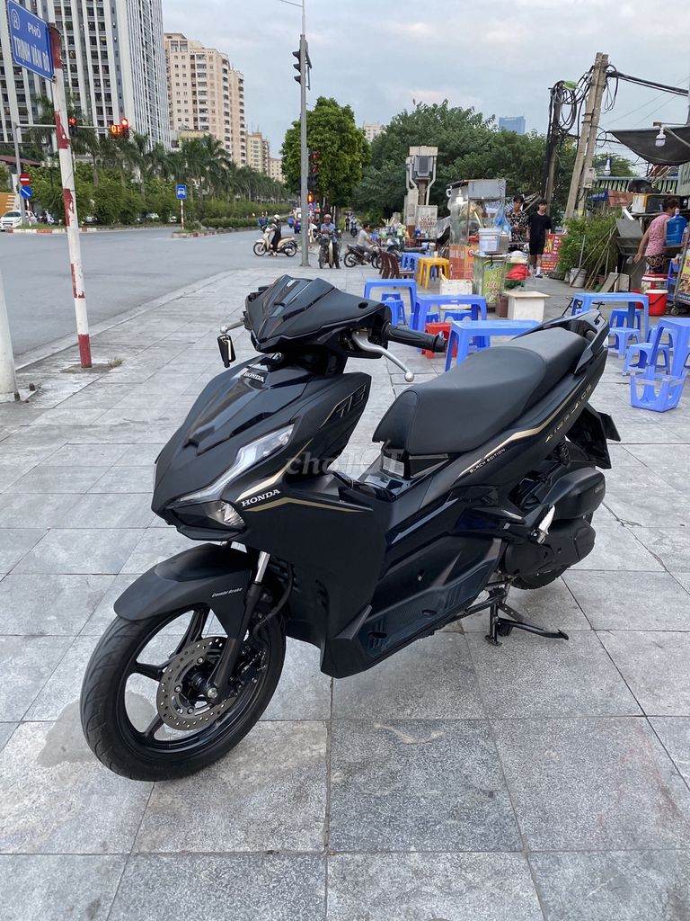 Airblade đen nhám 2023, đi chuẩn 800km, chính chủ. Mua bán Xe máy tại Quận Nam Từ Liêm Hà Nội được đăng bởi Thảo hình 2