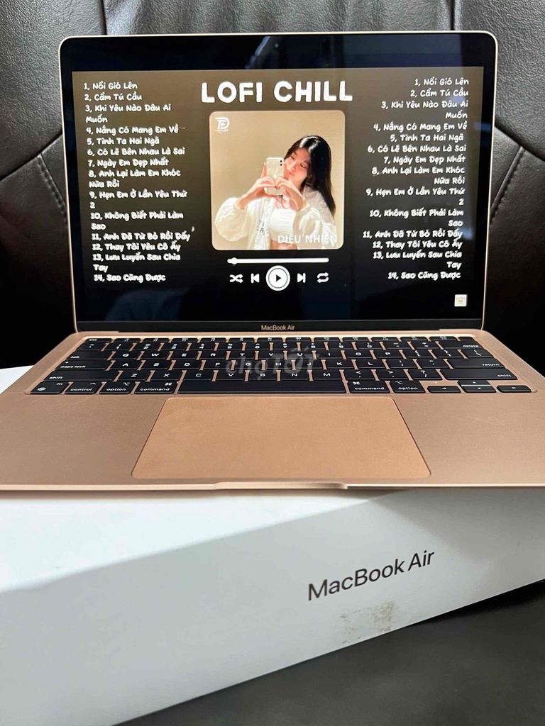 macbook Air m1 256G fullnox pin 87% zin chuẩn. Mua bán Laptop tại Quận 7 Tp Hồ Chí Minh được đăng bởi mrlao hình 1