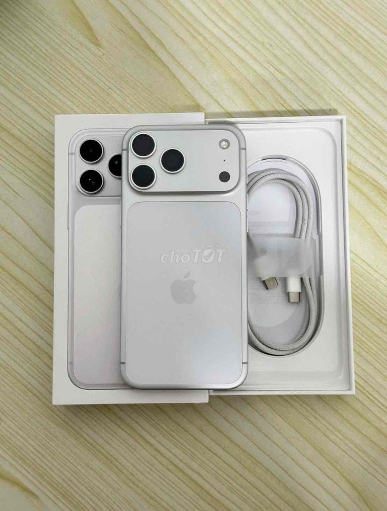 iPhone 17 Pro Max 256G Bạc FULLBOX NEW APPLE 2026. Mua bán Điện thoại tại Quận Hà Đông Hà Nội được đăng bởi iStock Hà Nội Zin Đẹp Chất hình 1