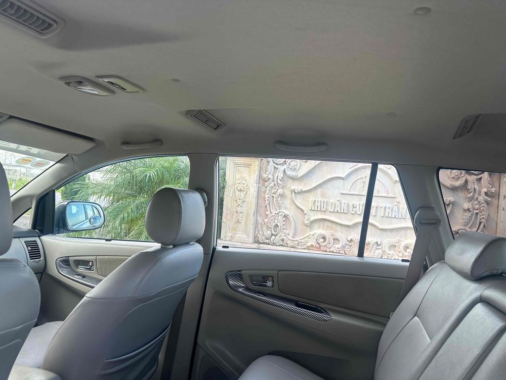 Toyota Innova 2015 2.0E - 310181 km. Mua bán Ô tô tại Quận Long Biên Hà Nội được đăng bởi TOÀN THẮNG Ô TÔ KINH BẮC hình 8