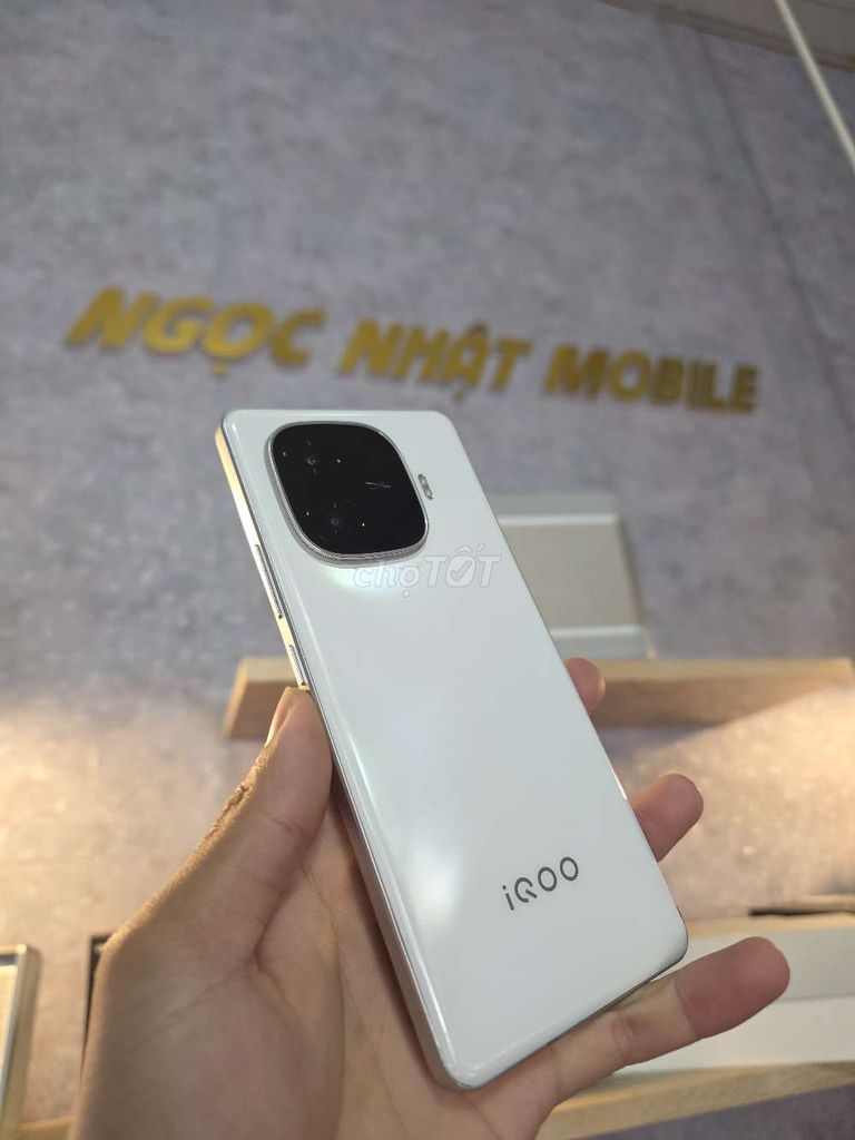 IQOO Z9 Turbo 5G (12/256) Zin Mạnh. Mua bán Điện thoại tại Thành phố Buôn Ma Thuột Đắk Lắk được đăng bởi Nguyễn Ngọc Nhật hình 1